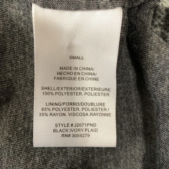 Thread & Supply black ivory plaid shacket size small - Picture 6 of 7